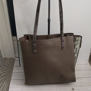 🍀🌸🌺 Nice bag by David Jones 🍀🌸🌺